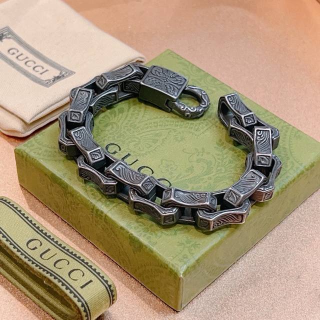 2025 Newly Released Full Diamond Luxury Gucci Bracelet. High-End Brand Custom-Ma