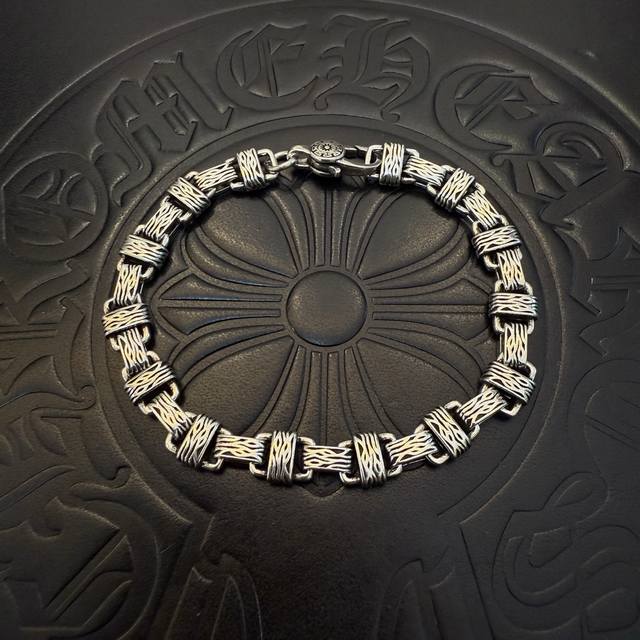 New Arrival, Boutique Quality Chrome Hearts Classic Retro Bracelet With Concave-