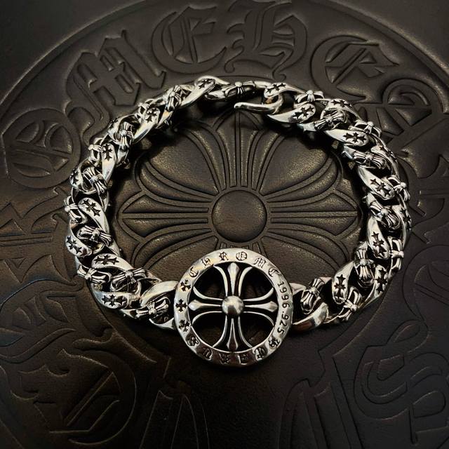 New Arrival, Authentic Quality Chrome Hearts Classic Retro Round Cross Bracelet.