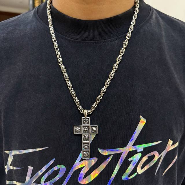 New Arrival, Boutique Quality Chrome Hearts Classic Retro Cross Necklace. Multi-