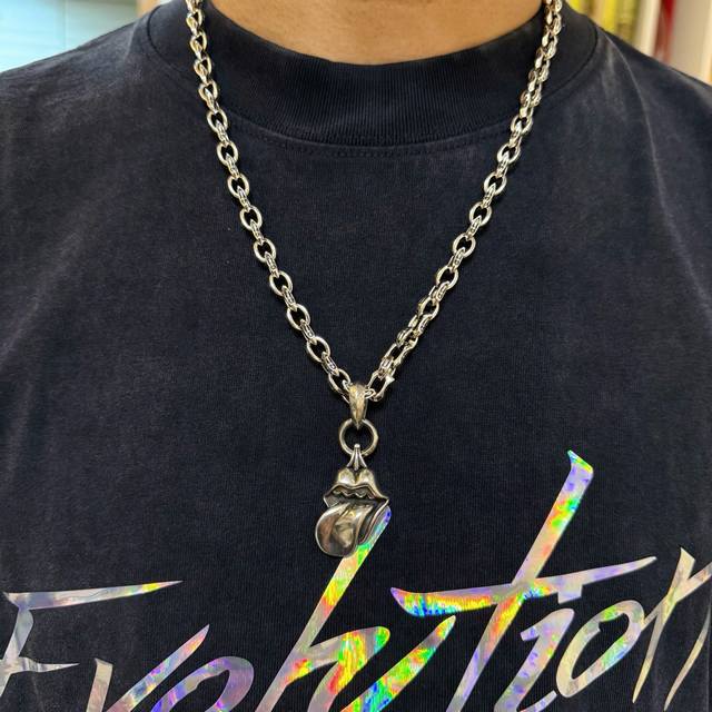 New Arrival, Boutique Quality Chrome Hearts Classic Retro Cross Necklace With La
