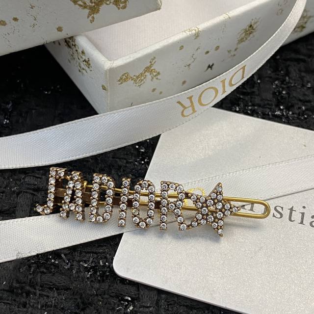 Code Ga177 Dior New Letter Hairpin, Now Available. Hot-Selling Model, Newly Rele