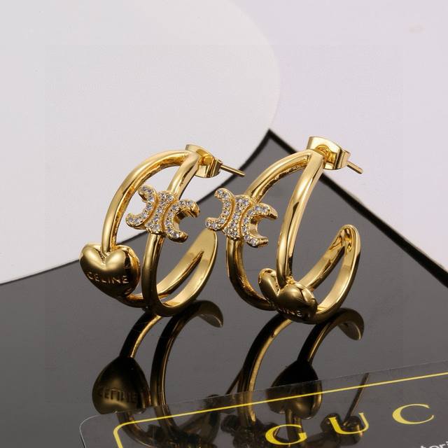 Celine New Preclous Earrings: Simple And Fashionable Design, Consistent With The