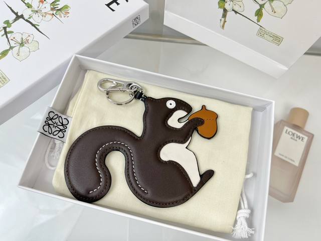 New Arrival Loewe Leather Keyring Pendant Car Keyring Squirrel Charm Series Squi