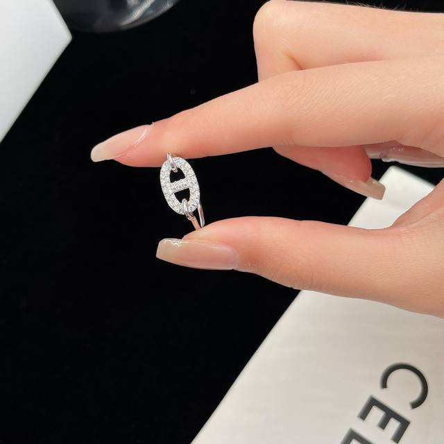 Pig Nose Full Diamond Ring, Size 5678. Available Only In White Gold. Why Choose