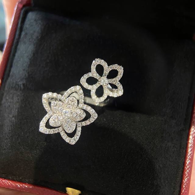 Graff Wild Flower Platinum Duet Ring, Ring Size 678, White And Colored Enamel In