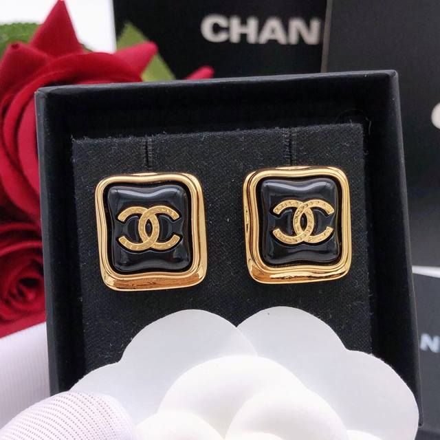Model Number Xed0378 Black, Model Number Xed0304 Pink Square Ear Studs, Square B