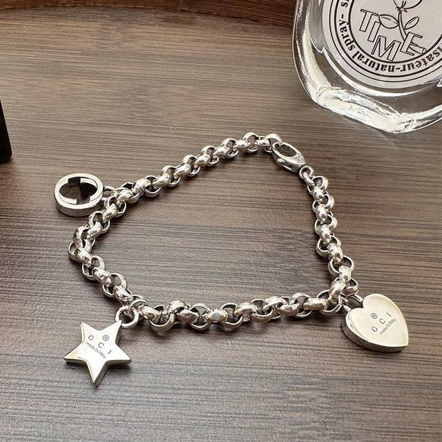 P Gucci Bracelet, Retro-Style Double G Interlocking Five-Pointed Star Heart Desi