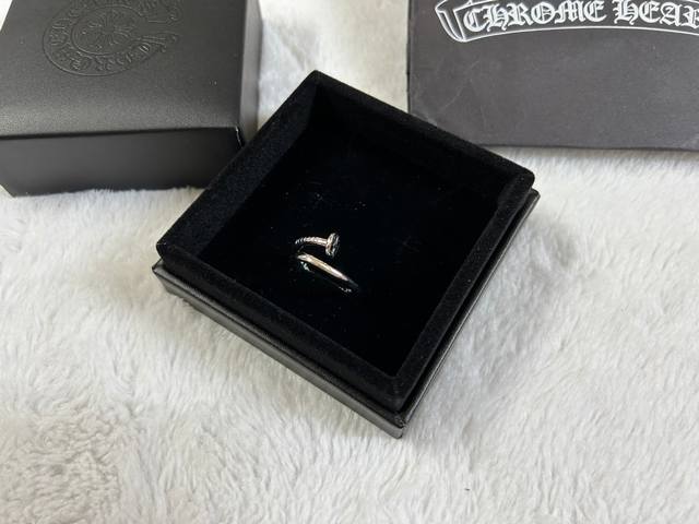 P Chrome Hearts Chrome Hearts Flat-Head Open-Ended Stud Ring