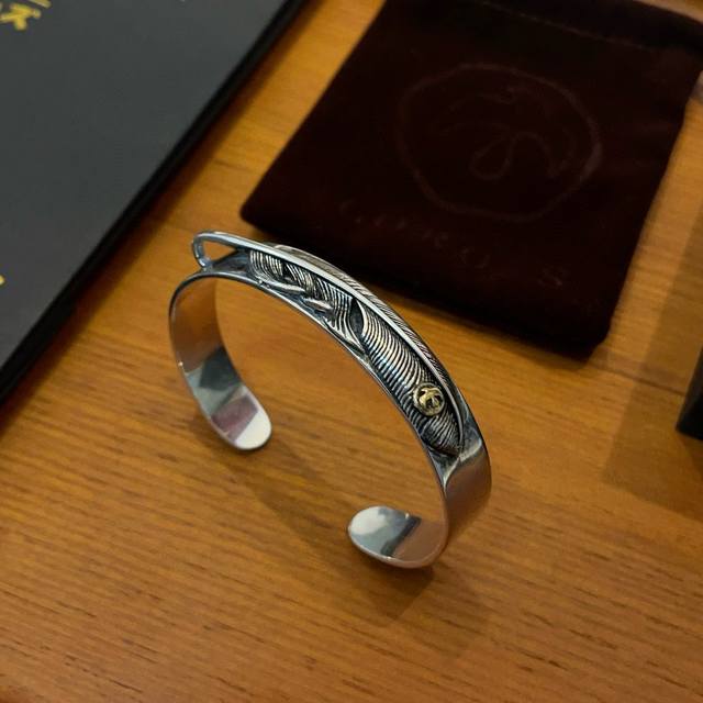 New Arrival: Goro's Takahashi Gor Gold-Plated Open Feather Bracelet, Top-Tier Ve