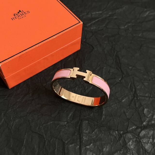 Herm S Bracelet: This Bracelet From The Popular Pig Nose Series Has Taken Instag