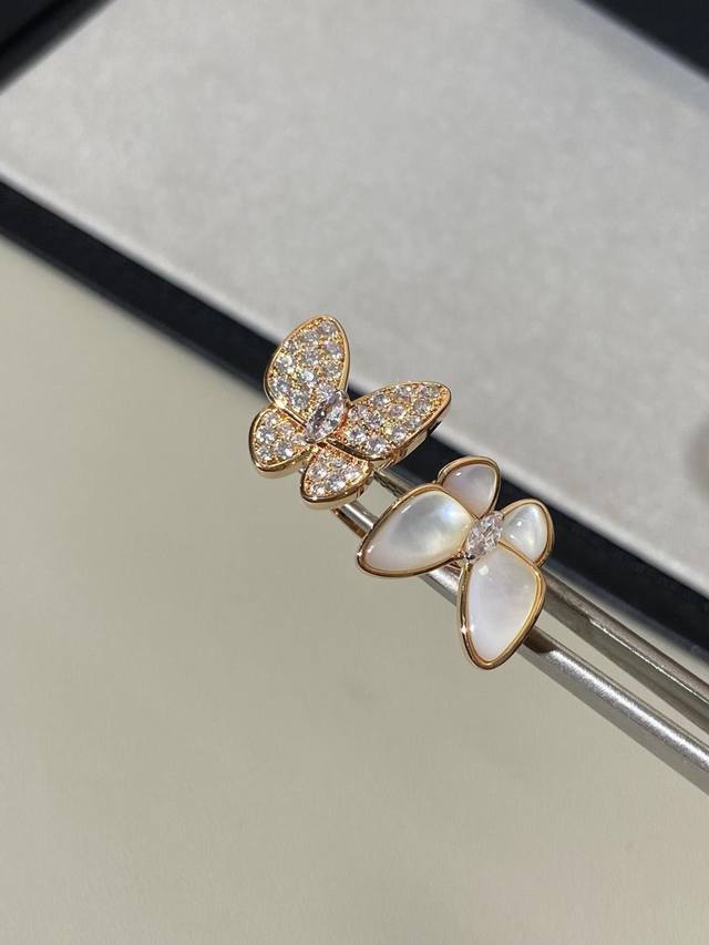 Gold-Plated Butterfly Ring - Premium Edition - A Must-Have! Not Only Is It Stunn