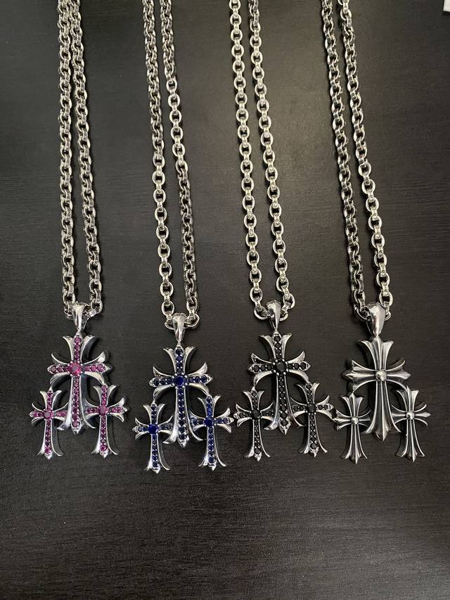 Krosin Cross Diamond-Studded Letter Chain