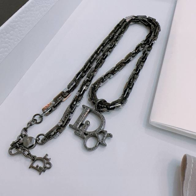 Dior New Arrival Dior Necklace Authentic Store-Level New Design Retro Fashion Es