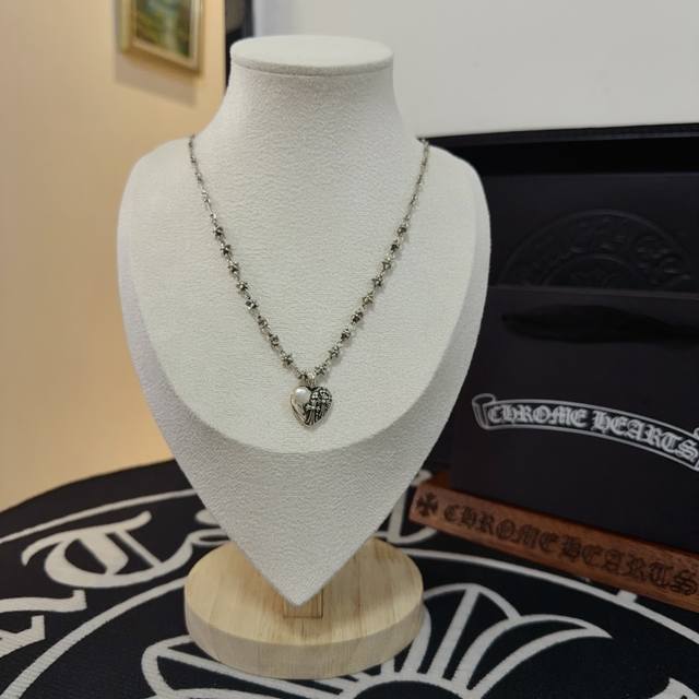New Arrival, Boutique Quality Chrome Hearts Classic Retro Five-Star Heart Cross