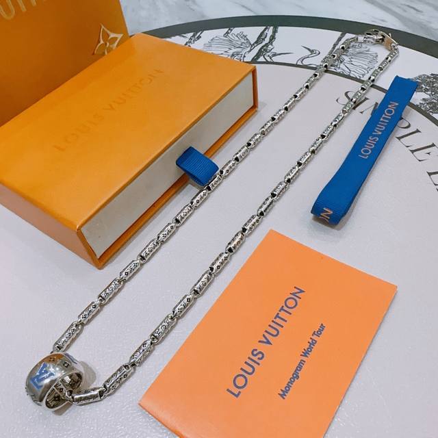 Authentic New Louis Vuitton Lv Necklace, Original Store-Quality New Design, Retr