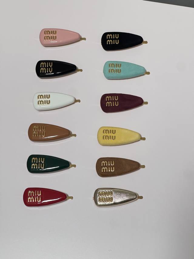 High-Quality, Details As Shown. Velvet And Glossy Finish. A Mu Candy-Colored Hai
