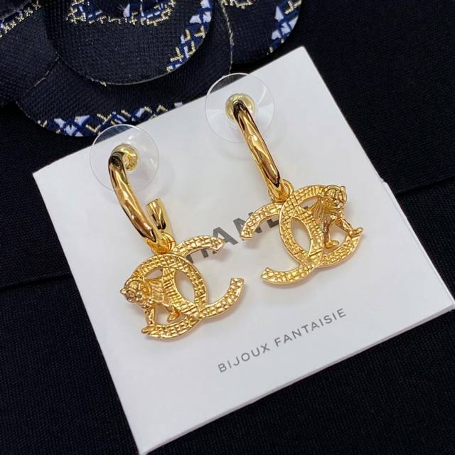 High-Quality, Details As Shown In The Photo. Fragrant, Three-Dimensional Relief