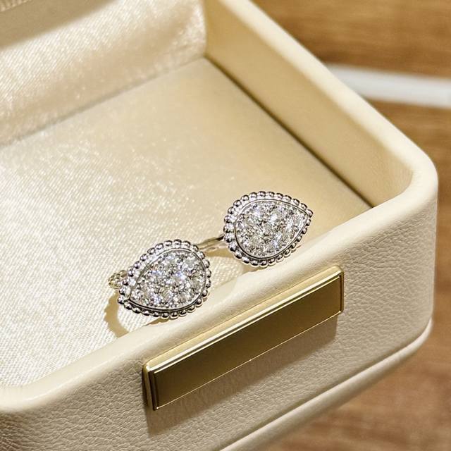 A5661 Bao Shilong New Design Teardrop And Wheat Ear Open Ring, Filled With Geome