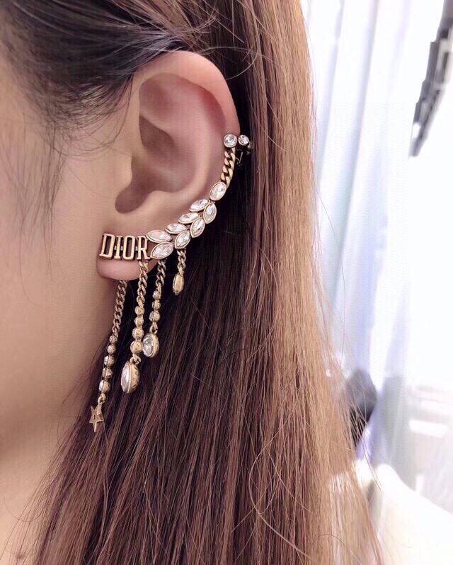 Code Ded0326 Diamond-Studded Version Available. Dior Single Teardrop-Shaped Diam