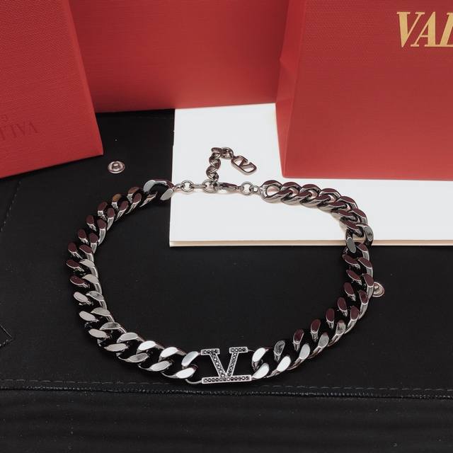 Code Necklace Code Vsl0011 Bracelet Valentino Latest Black Series, Made From Zp