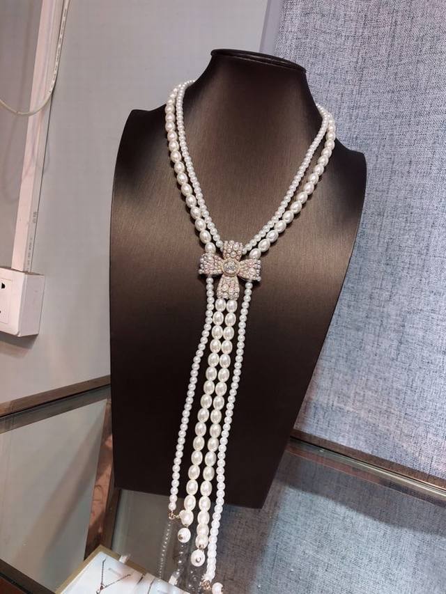 In Stock Chanel Four-Season Versatile Pearl Long Chain Sweater Chain Authentic S