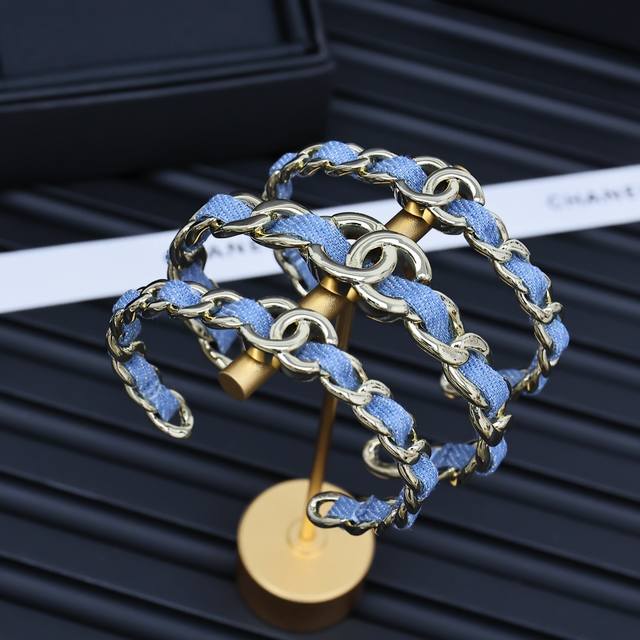 Chanel 25P Bestselling Denim Three-Piece Bracelet Set Chanel's Classic Leather-A
