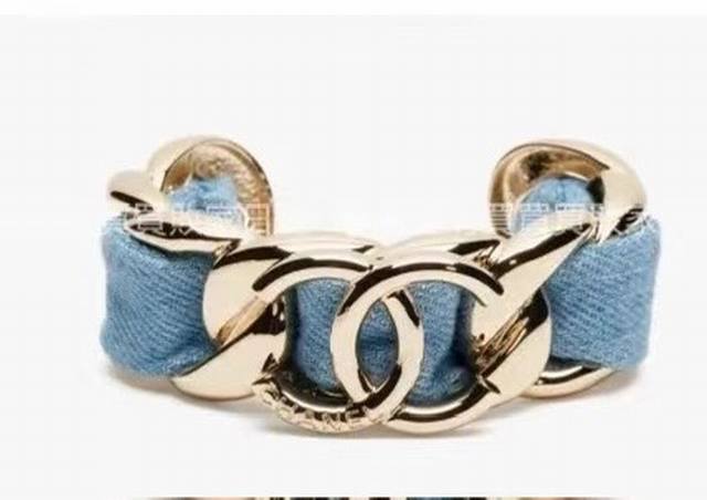 Chanel 25P Denim Chain Wide Bracelet Chanel's Classic Leather-And-Chain Design C