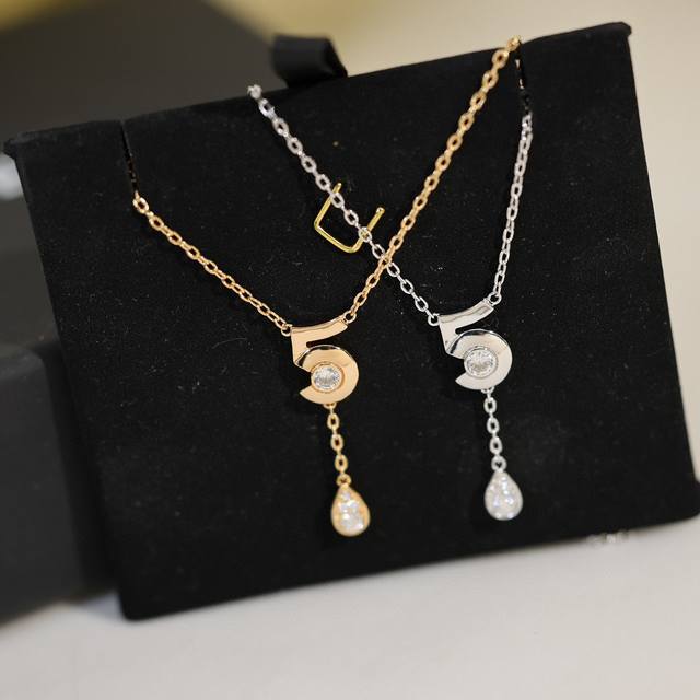 Chanel Chanel No. 5 Necklace, V-Gold Material, High-Quality Version, 18K White G