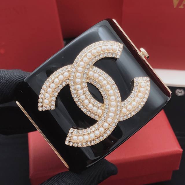Code Xsz0043 Ch*Nel Latest Black Resin Bracelet, Consistent Zp Brass Material