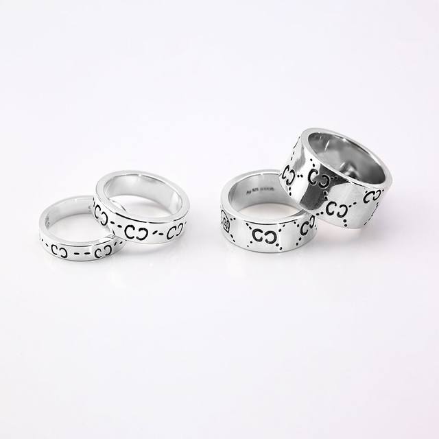 Gucci Double G Skull Ring