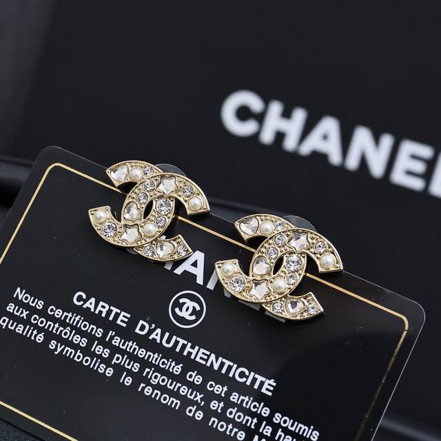 Chanel 25P Full Diamond Double C Earrings Full Of Vitality And Sweetness~High We