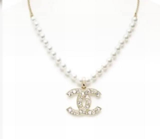 Chanel 25P Best-Selling Light Gold Star + Heart Large Double C Letter Pearl Neck