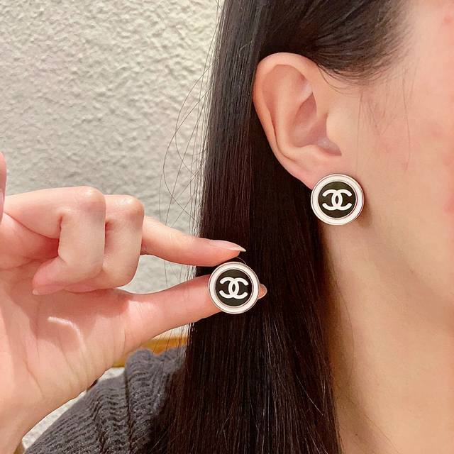 Chanel Classic Double C Ear Studs
