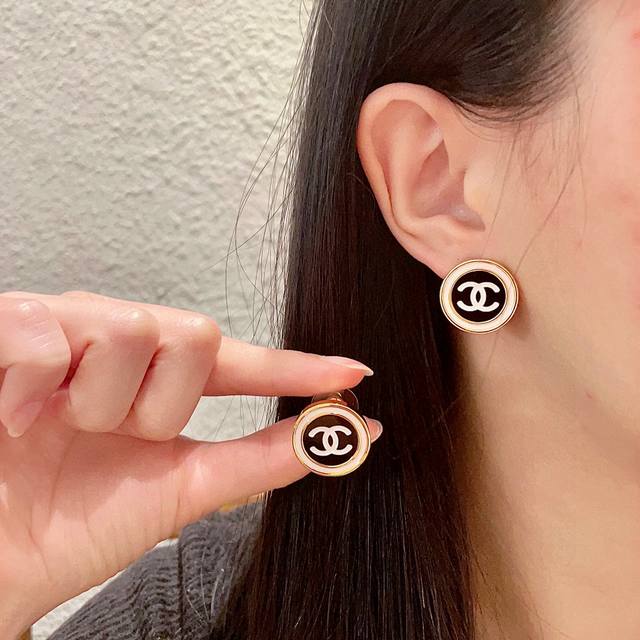 Chanel Classic Double C Ear Studs