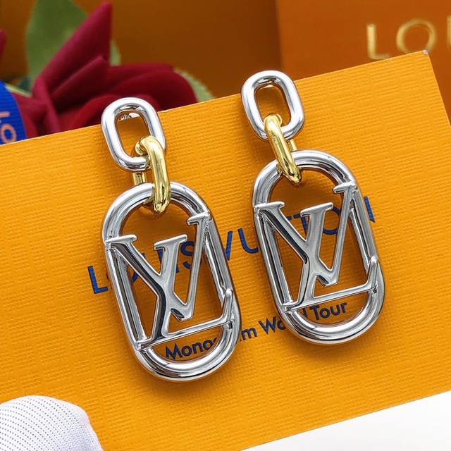 Model No. Led0074 Lv* Latest Fringe Earrings In Gold And Silver Matching Zp Bras