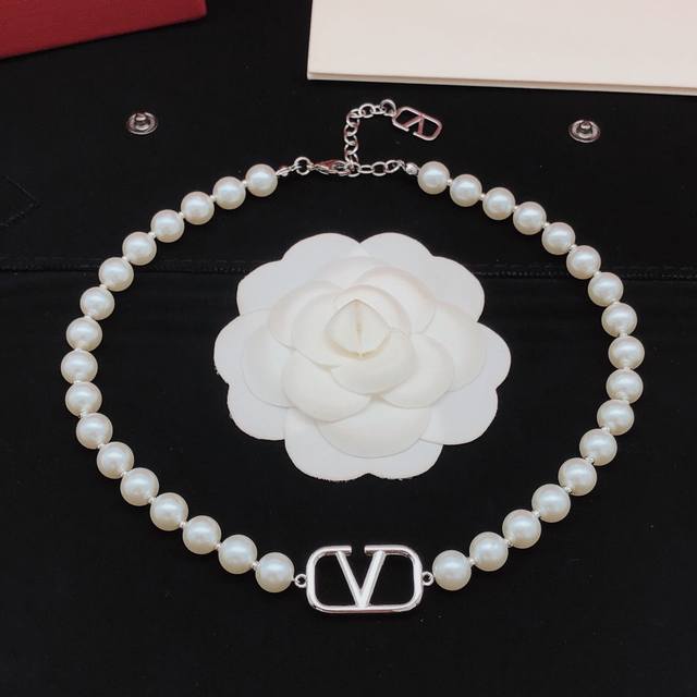 Code Valenti*O Latest Silver Pearl Necklace Consistent Zp Brass Material