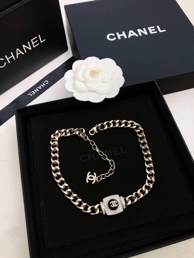 New Chanel Necklace And Bracelet, Fashionable And Versatile, Exquisite 1:1 Craft