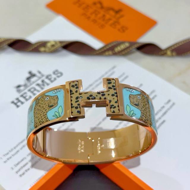 Herm S Bracelet, Original Custom-Made, 20Mm Wide Band. The Enamel Craftsmanship