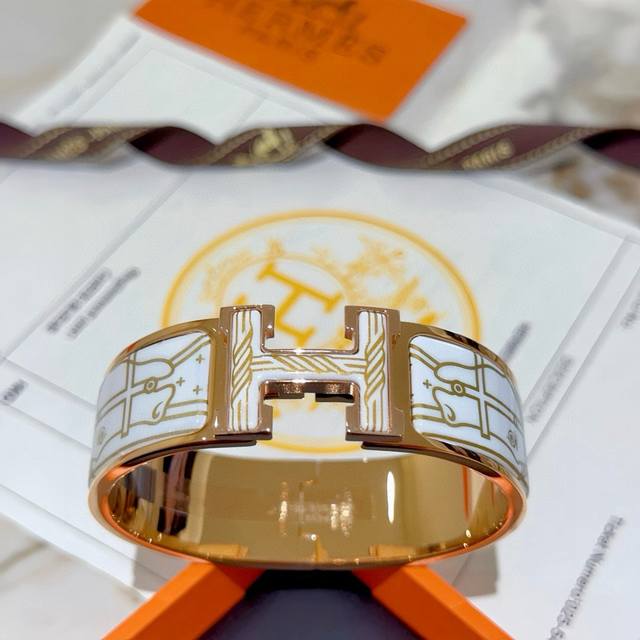 Herm S Bracelet, Original Custom-Made, 20Mm Wide Band. The Enamel Craftsmanship