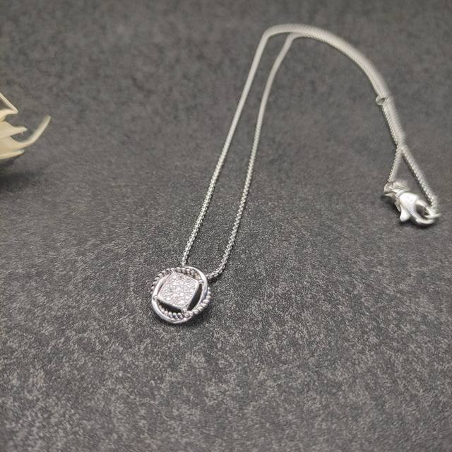 David Yurman New Line Square Diamond Full Diamond Necklace. Chain Thickness: 1.5