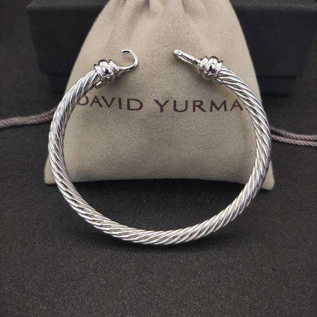 David Yurman 5Mm Silver Hook-Head Bracelet. Recommended Wrist Circumference: 15-