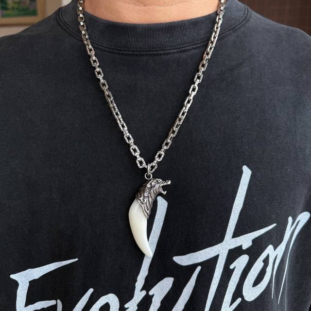 New Arrival, Boutique Quality Chrome Hearts Letter Ring Buckle Necklace With Wol