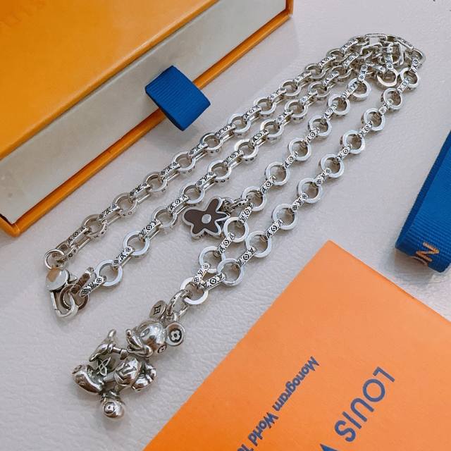 Lv Louis Vuitton Necklace Authentic Single Piece Store New Arrival Molded Retro