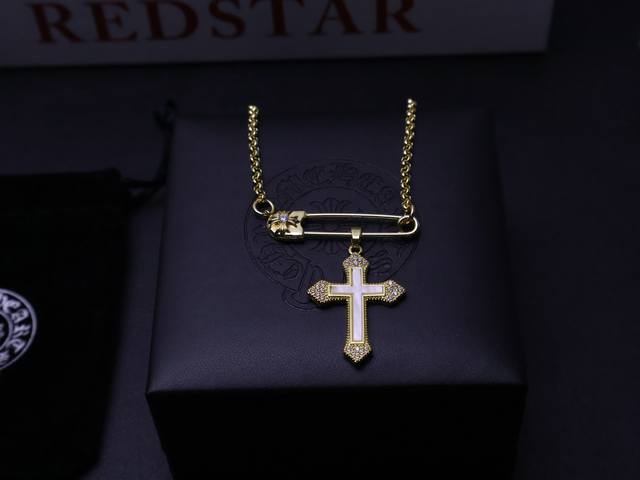 The Chrome Hearts Crocodile Heart Gold-Plated Diamond Brooch Necklace, Which Has
