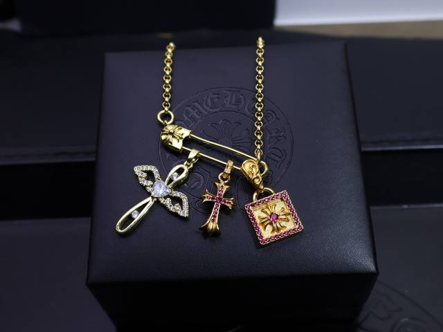New Arrival] Chrome Hearts Necklace, Brooch Chain With Unique Floral Patterns, F