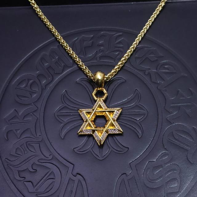 New Arrival] Croce Heart Necklace, The Latest Stylish Design With Unique Pattern