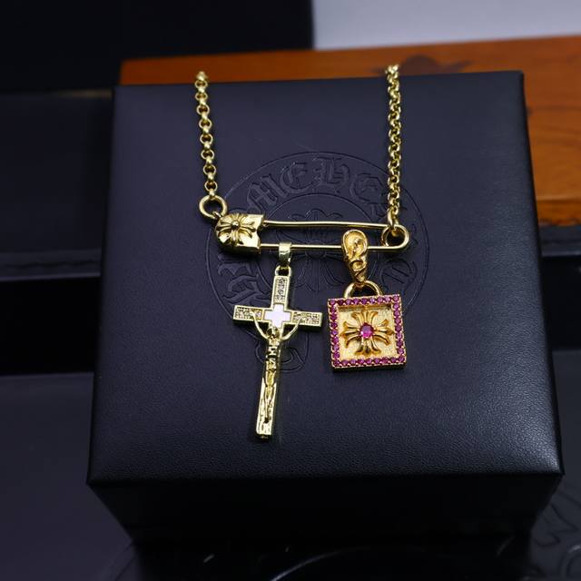 New Arrival] Chrome Hearts Necklace, Brooch Chain With Unique Floral Patterns An