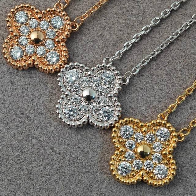 V Gold-Plated Vca Mini Four-Leaf Clover Diamond-Studded Single Flower Necklace
