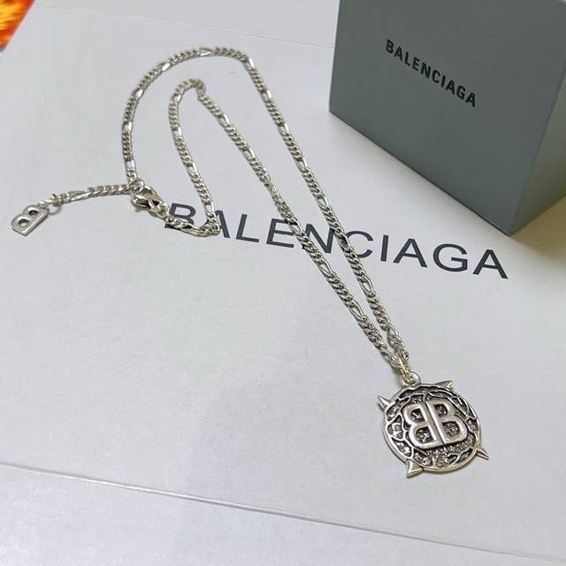 Authentic New Arrival Paris Balenciaga Necklace. Balenciaga New Model Necklace,